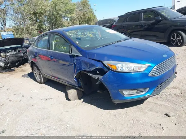 1FADP3J25JL271897 2018 FORD FOCUS - Image 1