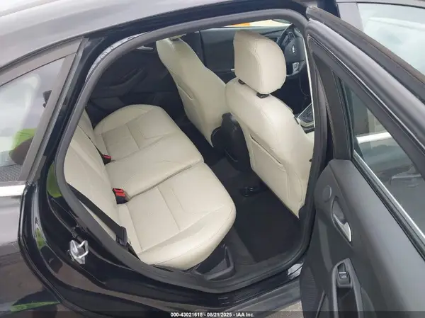 1FADP3J25JL273391 2018 FORD FOCUS - Image 8