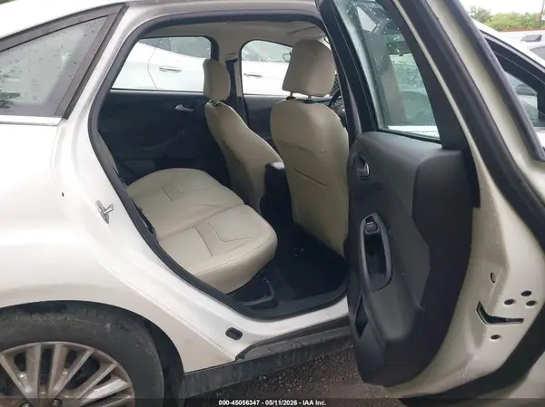 1FADP3J25JL294757 2018 FORD FOCUS - Image 8
