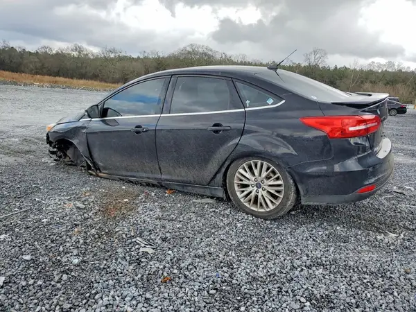 1FADP3J25JL323934 2018 FORD FOCUS - Image 2