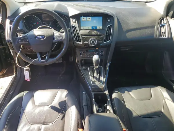 1FADP3J25JL329247 2018 FORD FOCUS - Image 8