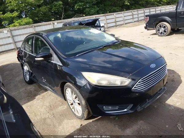 1FADP3J26GL262229 2016 FORD FOCUS - Image 1
