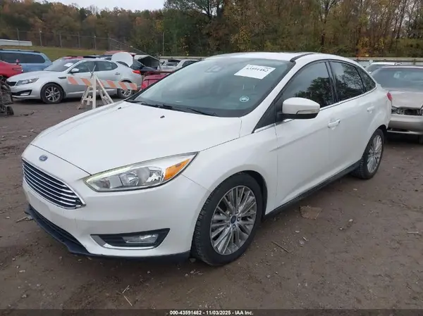 1FADP3J26HL238062 2017 FORD FOCUS - Image 2