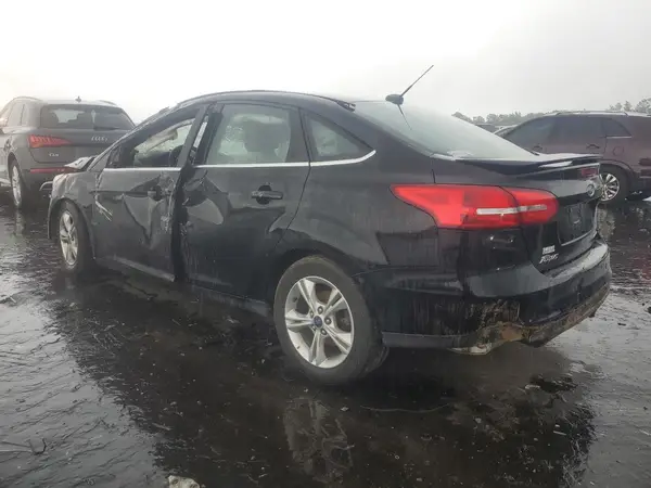 1FADP3J26HL242435 2017 FORD FOCUS - Image 2