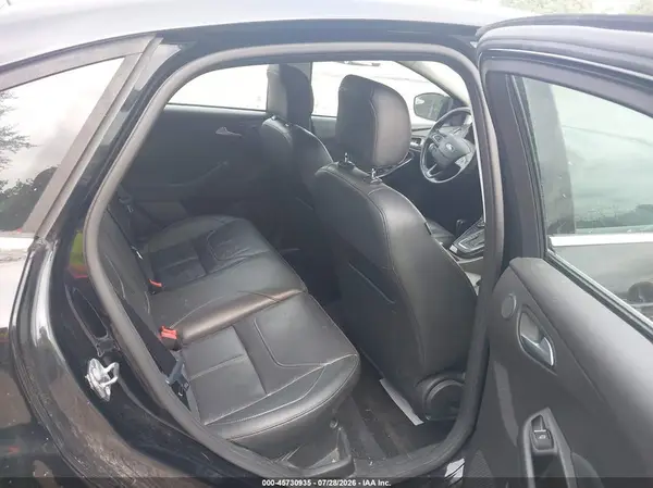 1FADP3J26HL256481 2017 FORD FOCUS - Image 8