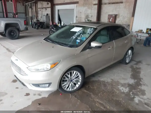 1FADP3J26HL279839 2017 FORD FOCUS - Image 2