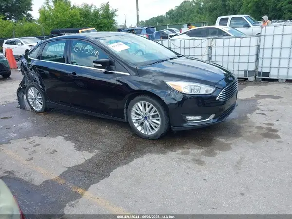 1FADP3J26HL280229 2017 FORD FOCUS - Image 1