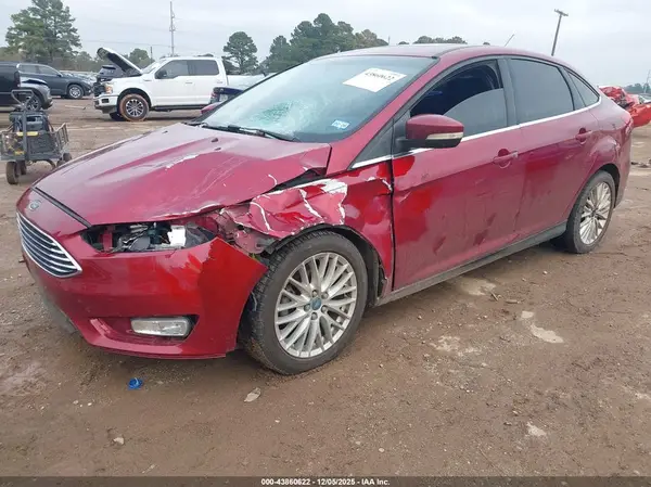 1FADP3J26HL332765 2017 FORD FOCUS - Image 2
