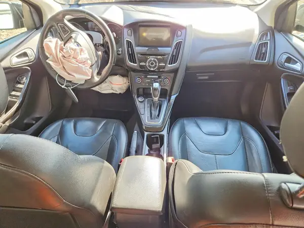 1FADP3J26JL229545 2018 FORD FOCUS - Image 8