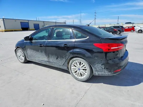 1FADP3J26JL233093 2018 FORD FOCUS - Image 2