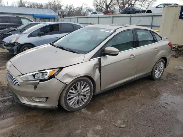 1FADP3J26JL250010 2018 FORD FOCUS - Image 1