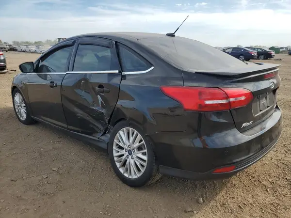 1FADP3J26JL276199 2018 FORD FOCUS - Image 2