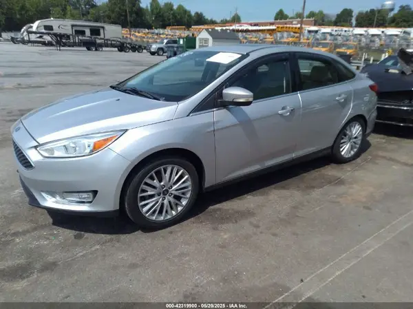 1FADP3J26JL280723 2018 FORD FOCUS - Image 2