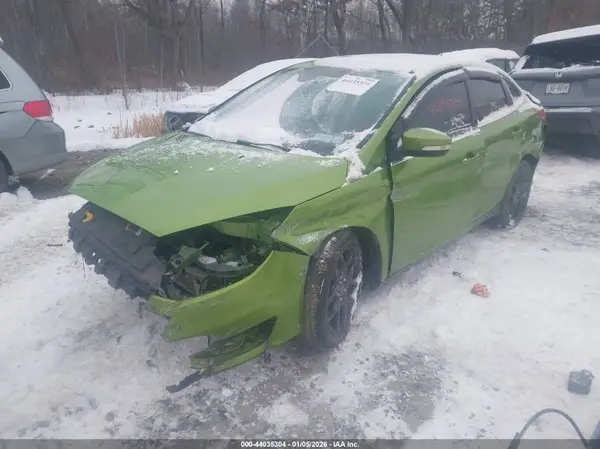 1FADP3J26JL293827 2018 FORD FOCUS - Image 2