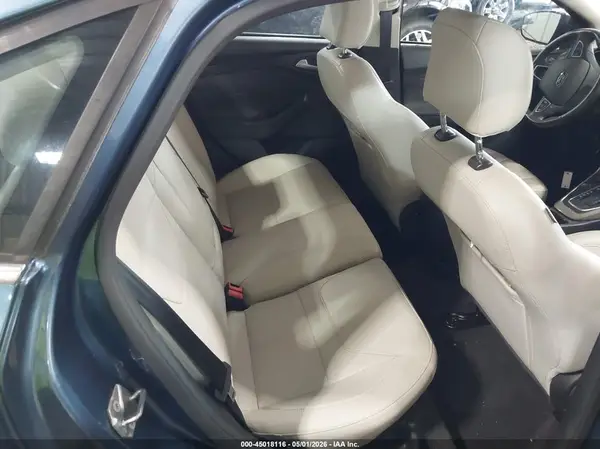 1FADP3J26JL294203 2018 FORD FOCUS - Image 8