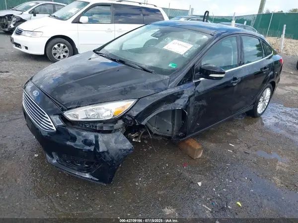 1FADP3J27GL215436 2016 FORD FOCUS - Image 2