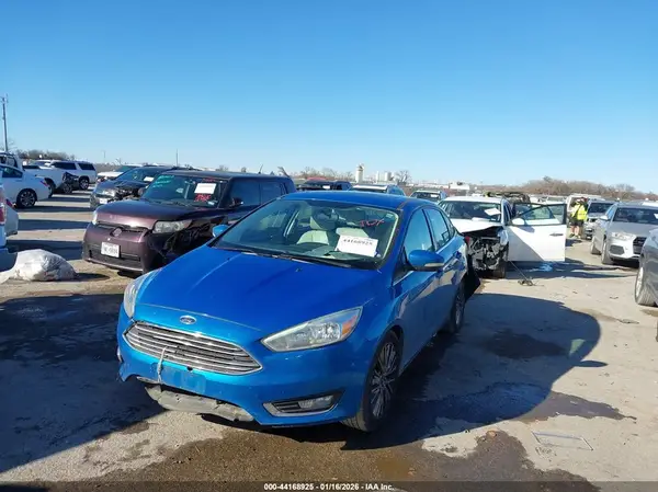 1FADP3J27GL275359 2016 FORD FOCUS - Image 2