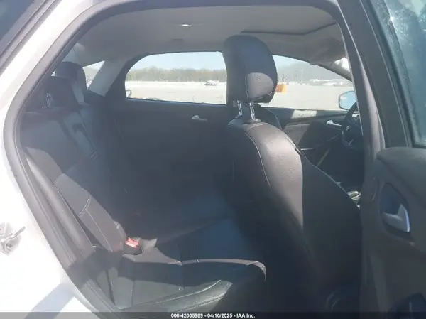 1FADP3J27GL359200 2016 FORD FOCUS - Image 8