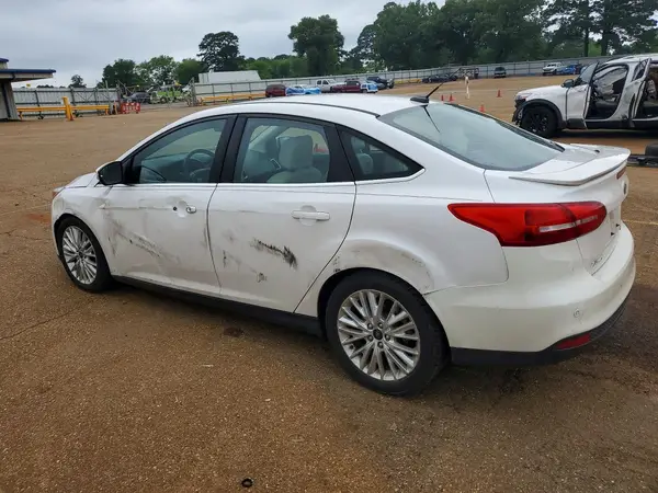 1FADP3J27GL369208 2016 FORD FOCUS - Image 2
