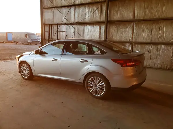 1FADP3J27HL208777 2017 FORD FOCUS - Image 2