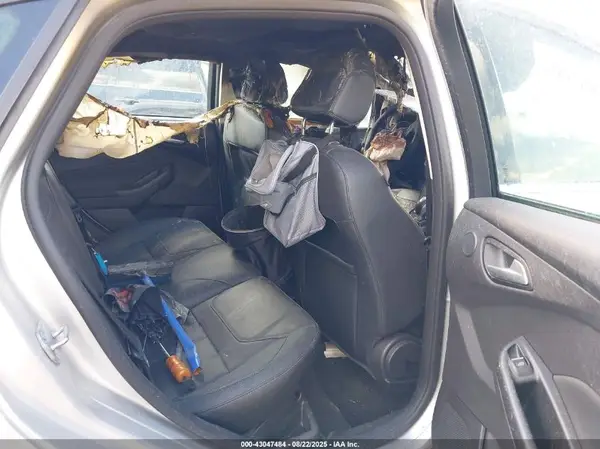 1FADP3J27HL238569 2017 FORD FOCUS - Image 8