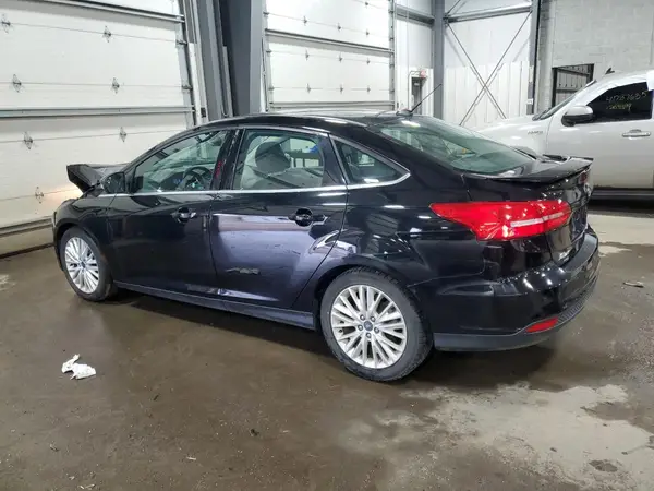1FADP3J27HL260555 2017 FORD FOCUS - Image 2