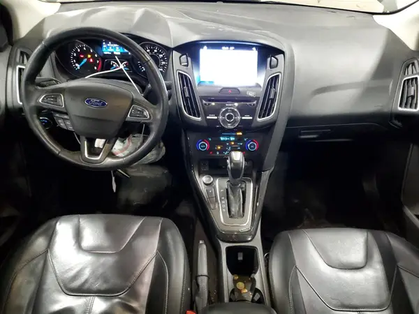 1FADP3J27HL260555 2017 FORD FOCUS - Image 8