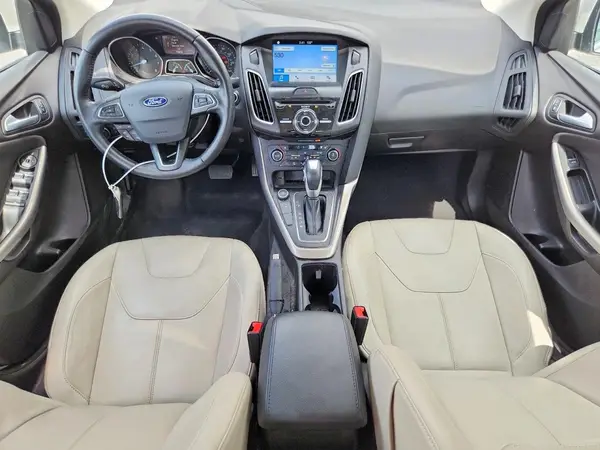 1FADP3J27HL269871 2017 FORD FOCUS - Image 8