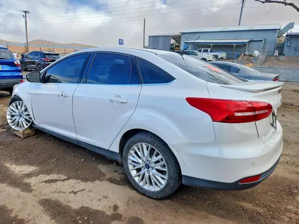 1FADP3J27HL279901 2017 FORD FOCUS - Image 2