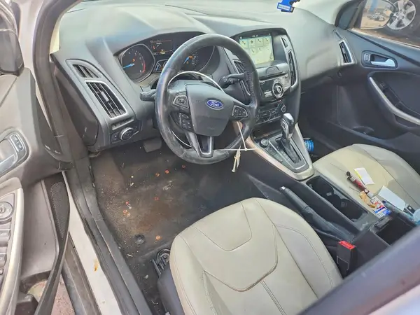 1FADP3J27HL279901 2017 FORD FOCUS - Image 8
