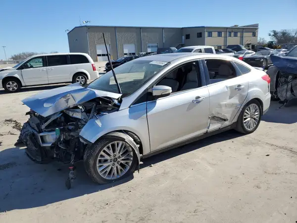 1FADP3J27HL288078 2017 FORD FOCUS - Image 1