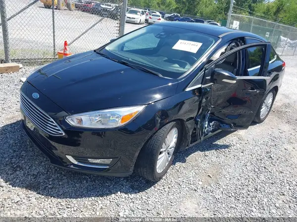 1FADP3J27JL202015 2018 FORD FOCUS - Image 2