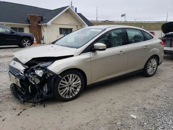 1FADP3J27JL210390 2018 FORD FOCUS - Image 1