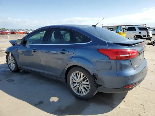 1FADP3J27JL232924 2018 FORD FOCUS - Image 2