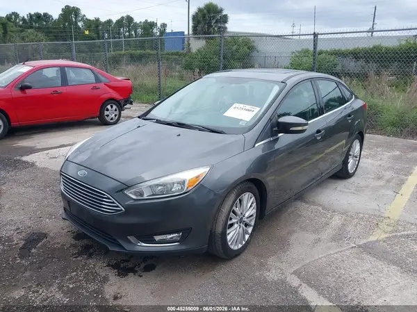1FADP3J27JL247181 2018 FORD FOCUS - Image 2