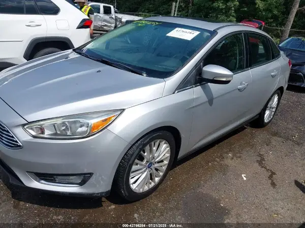 1FADP3J27JL247200 2018 FORD FOCUS - Image 2