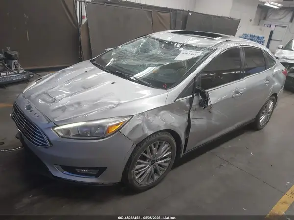 1FADP3J27JL250033 2018 FORD FOCUS - Image 2