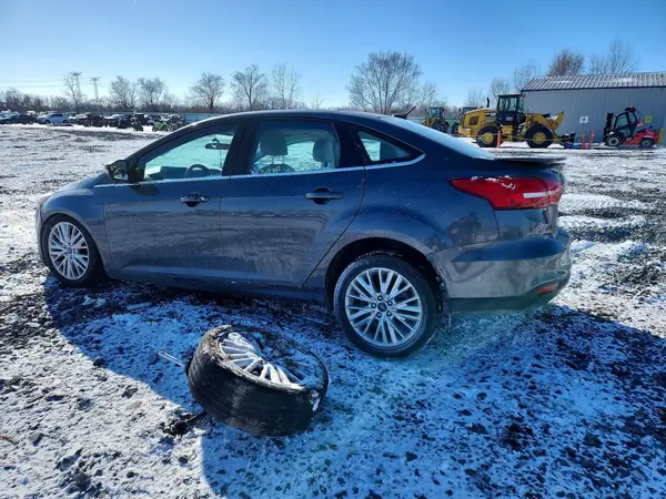 1FADP3J27JL250128 2018 FORD FOCUS - Image 2