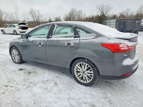 1FADP3J27JL279399 2018 FORD FOCUS - Image 2