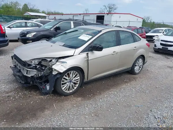 1FADP3J27JL279628 2018 FORD FOCUS - Image 2