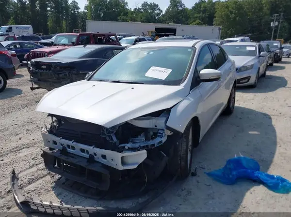 1FADP3J27JL294615 2018 FORD FOCUS - Image 2