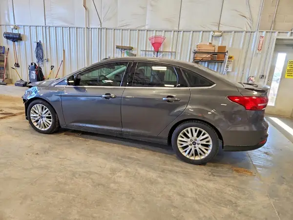 1FADP3J27JL312448 2018 FORD FOCUS - Image 2