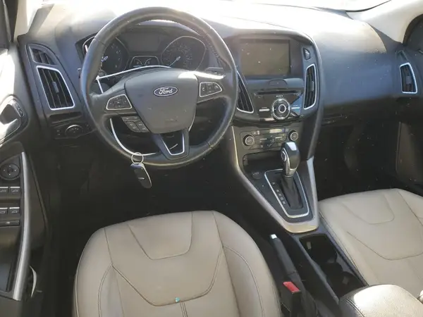 1FADP3J27JL323949 2018 FORD FOCUS - Image 8