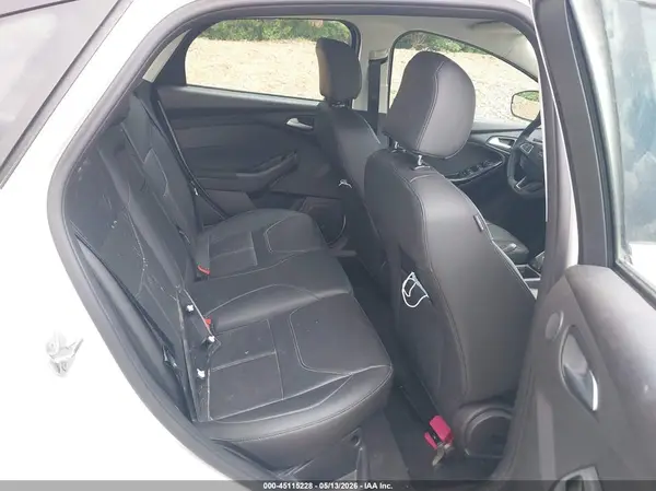 1FADP3J28GL229443 2016 FORD FOCUS - Image 8