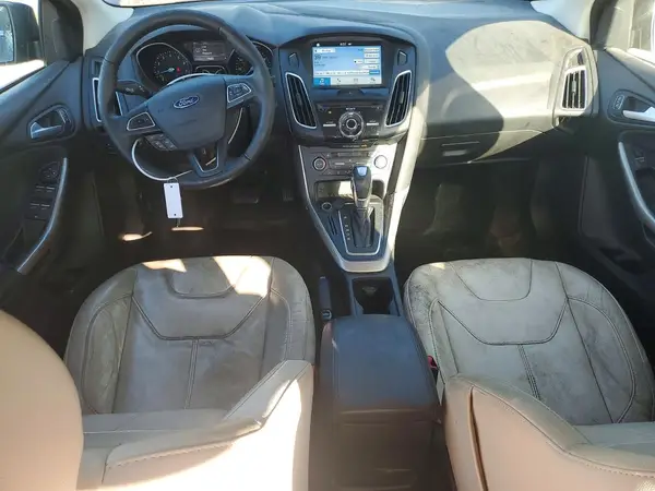 1FADP3J28GL287925 2016 FORD FOCUS - Image 8
