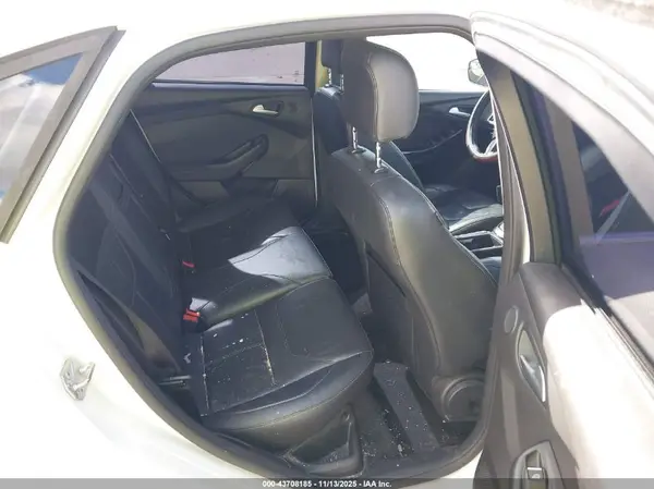 1FADP3J28GL395171 2016 FORD FOCUS - Image 8