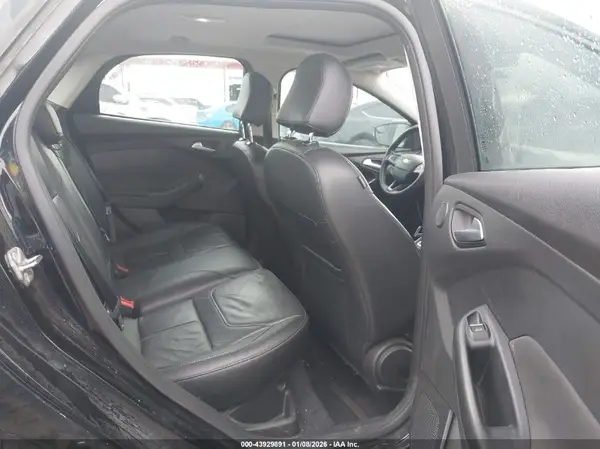1FADP3J28HL238595 2017 FORD FOCUS - Image 8