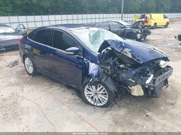 1FADP3J28HL257244 2017 FORD FOCUS - Image 1