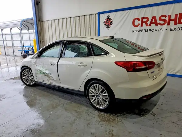 1FADP3J28JL219972 2018 FORD FOCUS - Image 2