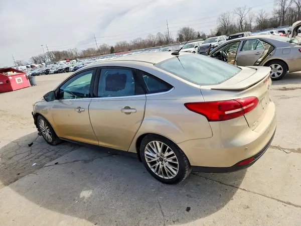 1FADP3J28JL221236 2018 FORD FOCUS - Image 2